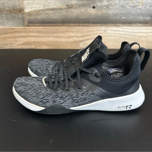 Nike Womens Foundation Elite TR Black White Running Shoes Exercise Sneakers 8.5 - Picture 1 of 7